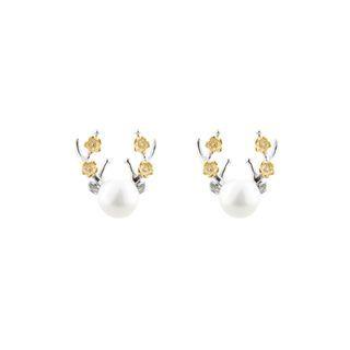Sterling Silver Fashion Creative Elk Flower Freshwater Pearl Stud Earrings Silver - One Size