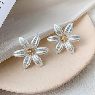 Flower Earring Qr116 - 1 Pair - Gold & White - One Size