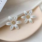 Flower Earring Qr116 - 1 Pair - Gold & White - One Size