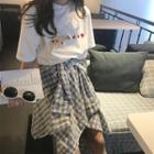 Short-sleeve Embroidered T-shirt / Plaid Skirt