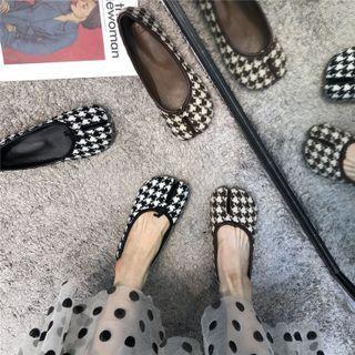 Houndstooth Split-toe Flats