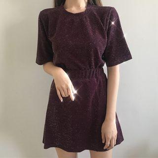 Set: Shimmery Short-sleeve T-shirt + A-line Skirt