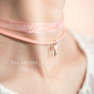 Key Pendant Layered Choker