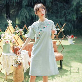 Short-sleeve Mandarin Collar Embroidered A-line Dress