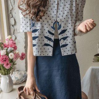 Puff-sleeve Flower-illustrated Blouse
