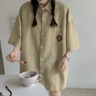 Short-sleeve Floral Embroidered Plaid Shirt