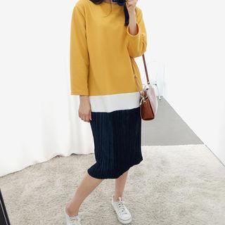 Pleated Color-block Midi Shift Dress