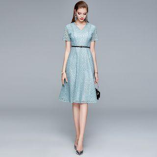 Short-sleeve Floral Lace A-line Cocktail Dress