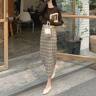 Plain Knit Top / Plaid Slit Midi Pencil Skirt