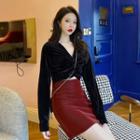 V-neck Twisted Cropped Top / Faux Leather A-line Skirt