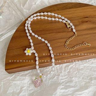 Faux Pearl Floral Necklace Necklace - Strawberry - One Size
