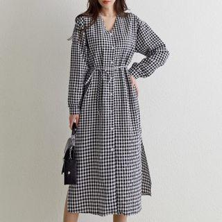 V-neck Midi Gingham Dress With Sash