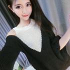 Two-tone Cut Out Sweater Black - One Size