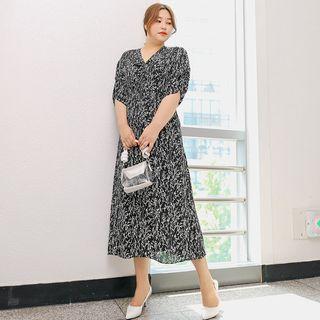 V-neck Shirred Pattern Dress