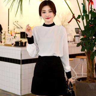 Stand-collar Puff-sleeve Blouse