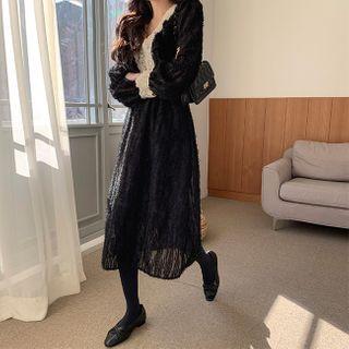 Contrast Lace-trim Dress