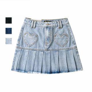 Heart Pocket Denim Pleated Skirt