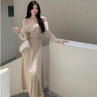 Off-shoulder Blouse / Maxi A-line Skirt