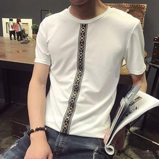 Short-sleeve Tape Applique T-shirt