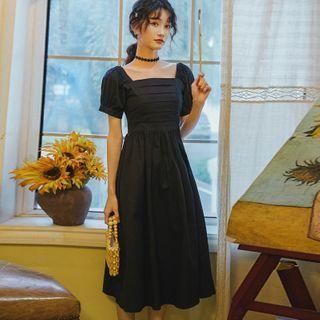 Plain Short-sleeve Square-neck A-line Dress