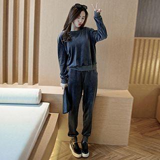 Set: Velvet Sweatshirt + Sweatpants