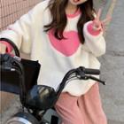 Long-sleeve Heart Printed Fleece Sweatshirt