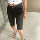 Slit-hem Frayed Skinny Shorts