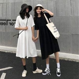 Short-sleeve Plain Tie-waist T-shirt Dress