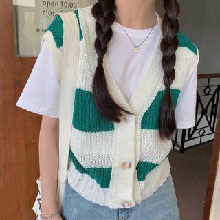 Short-sleeve T-shirt / Striped Knit Vest