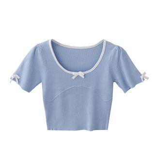 Short-sleeve Bow-accent Slim-fit Top