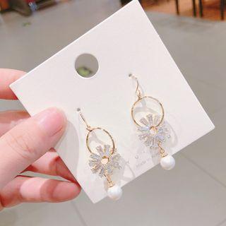 Faux Pearl Rhinestone Daisy Dangle Earring