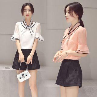 Set: Short-sleeve Contrast-trim Top + Zip-back Shorts