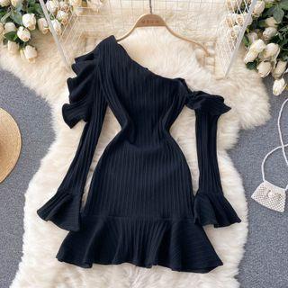 Off-shoulder Ruffle Bell-sleeve Dress