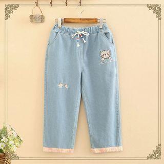 Embroidered Straight-fit Capri Jeans