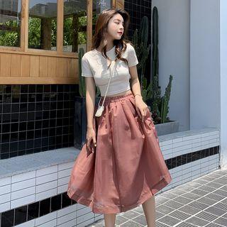 Set: Short-sleeve Ribbon Back Cropped T-shirt + A-line Midi Skirt