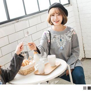 Loose-fit Applique Top