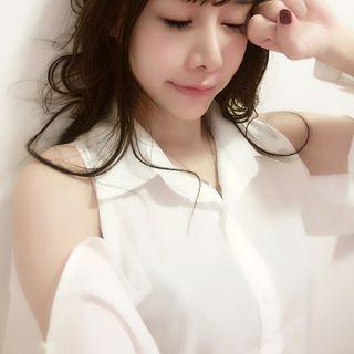 Shoulder Cut Out Elbow-sleeve Blouse White - One Size