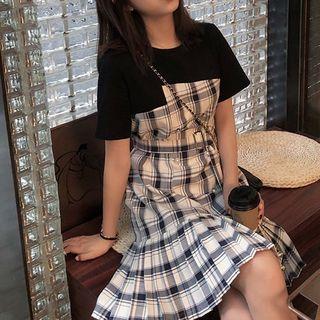 Asymmetric Plaid Pleated Dress