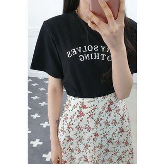 Petite Size Padded-shoulder Letter-printed T-shirt