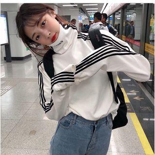 Contrast Trim Long-sleeve Turtleneck T-shirt