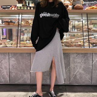 Lettering Pullover / Asymmetric Midi Skirt