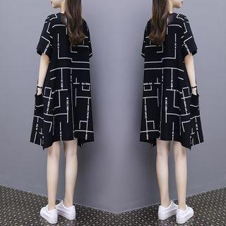 Short-sleeve Lettering Print A-line Dress