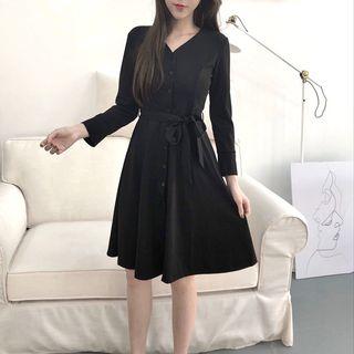 V-neck Tie-waist Long-sleeve Dress