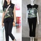 Sleeveless Printed Top / Scalloped Trim Skinny Jeans