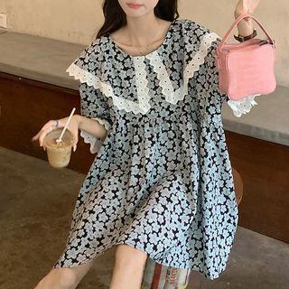 Short-sleeve Lace Trim Floral Smock Dress White Flowers - Black - One Size