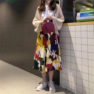 Printed T-shirt / Knit Jacket / Midi Skirt