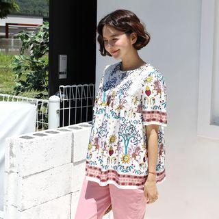 Round-neck Pleated Pattern Top