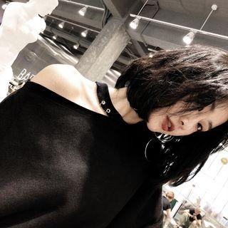Cut-out Oversize Pullover