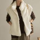 Stand-collar Hook-and-eye Faux-fur Vest