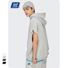 Loose-fit Sleeveless Hooded Top